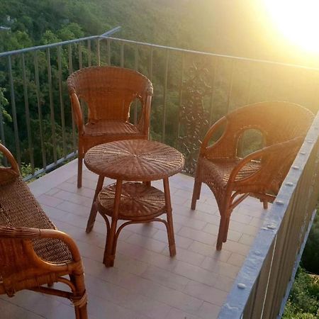 Apartamento Casa Vacanze Al Borgo Antico Aieta Exterior foto